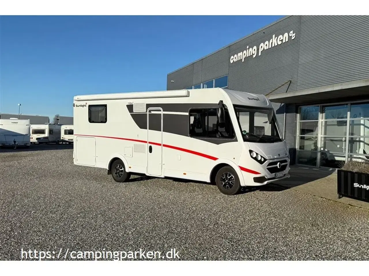 Billede 1 - 2021 - SunLight I 69 L   Velholdt autocamper med queens bed, meget udstyr og automatgear