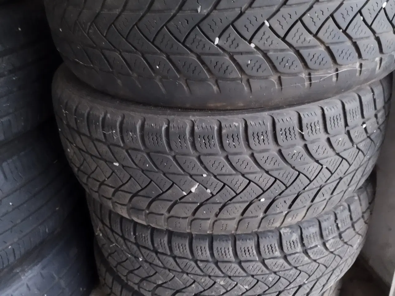 Billede 1 -  4 Ford fælge med vinterdæk 