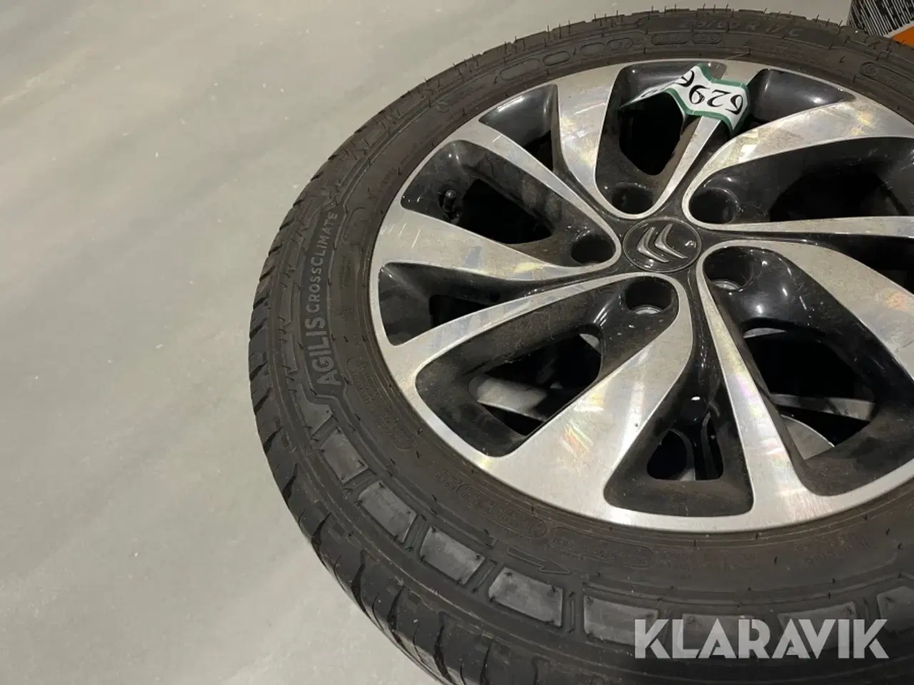Billede 9 - Helårsdæk med fælg Michelin 215/60R17 4 styk