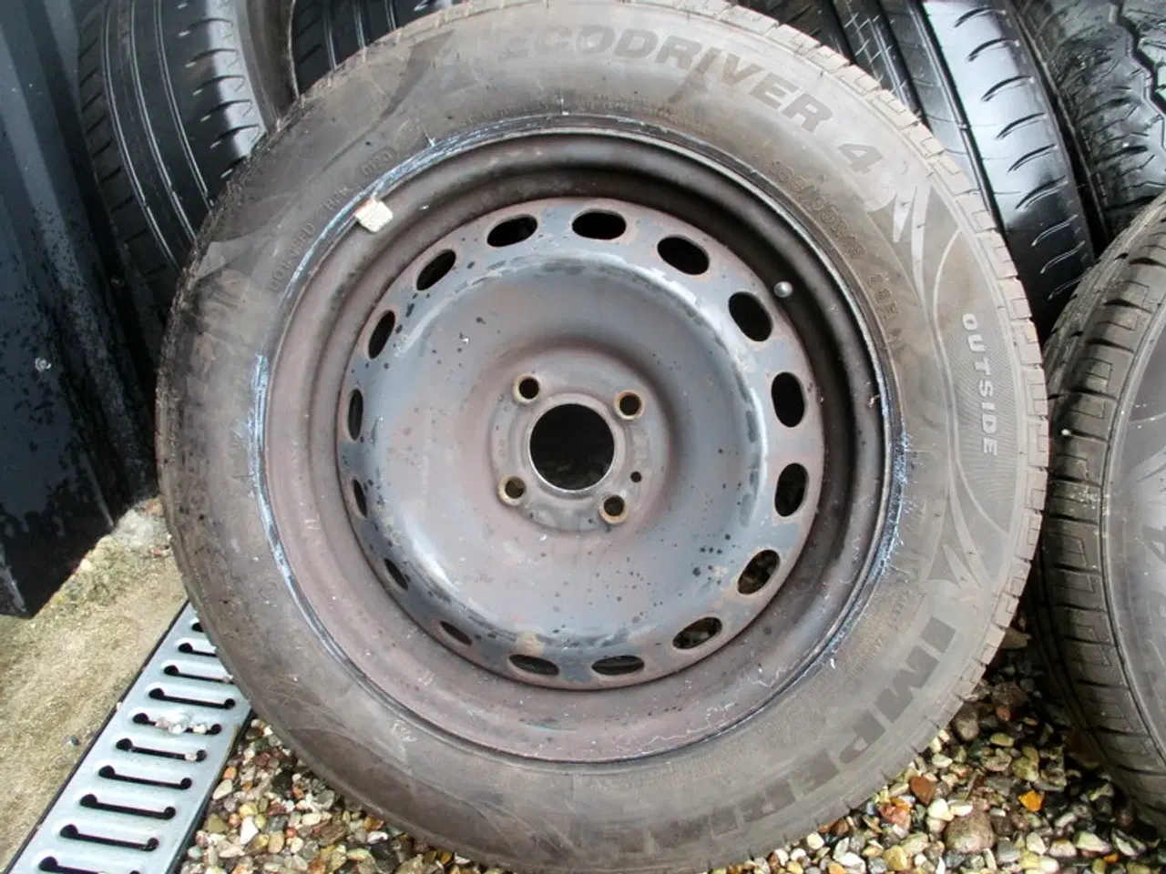 Billede 2 - 15" 4 stk. 4X100 ET40 nav60,1 185/65/15" sommerdæk