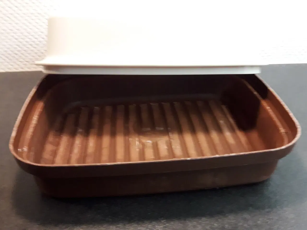 Billede 2 - Tupperware brødbox