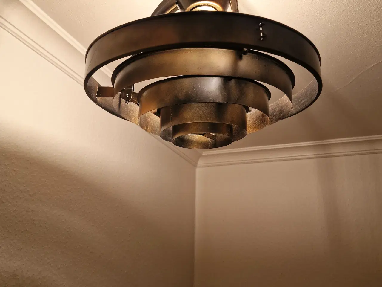 Billede 8 - 4 stk Super fede og helt unikke loftlamper.