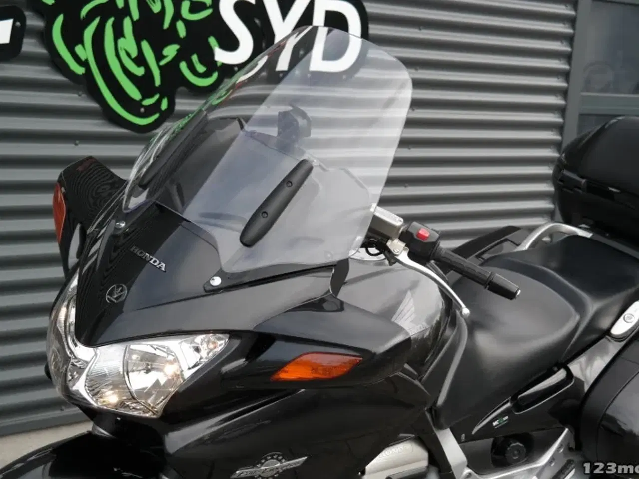 Billede 19 - Honda ST 1300 Pan European MC-SYD       BYTTER GERNE
