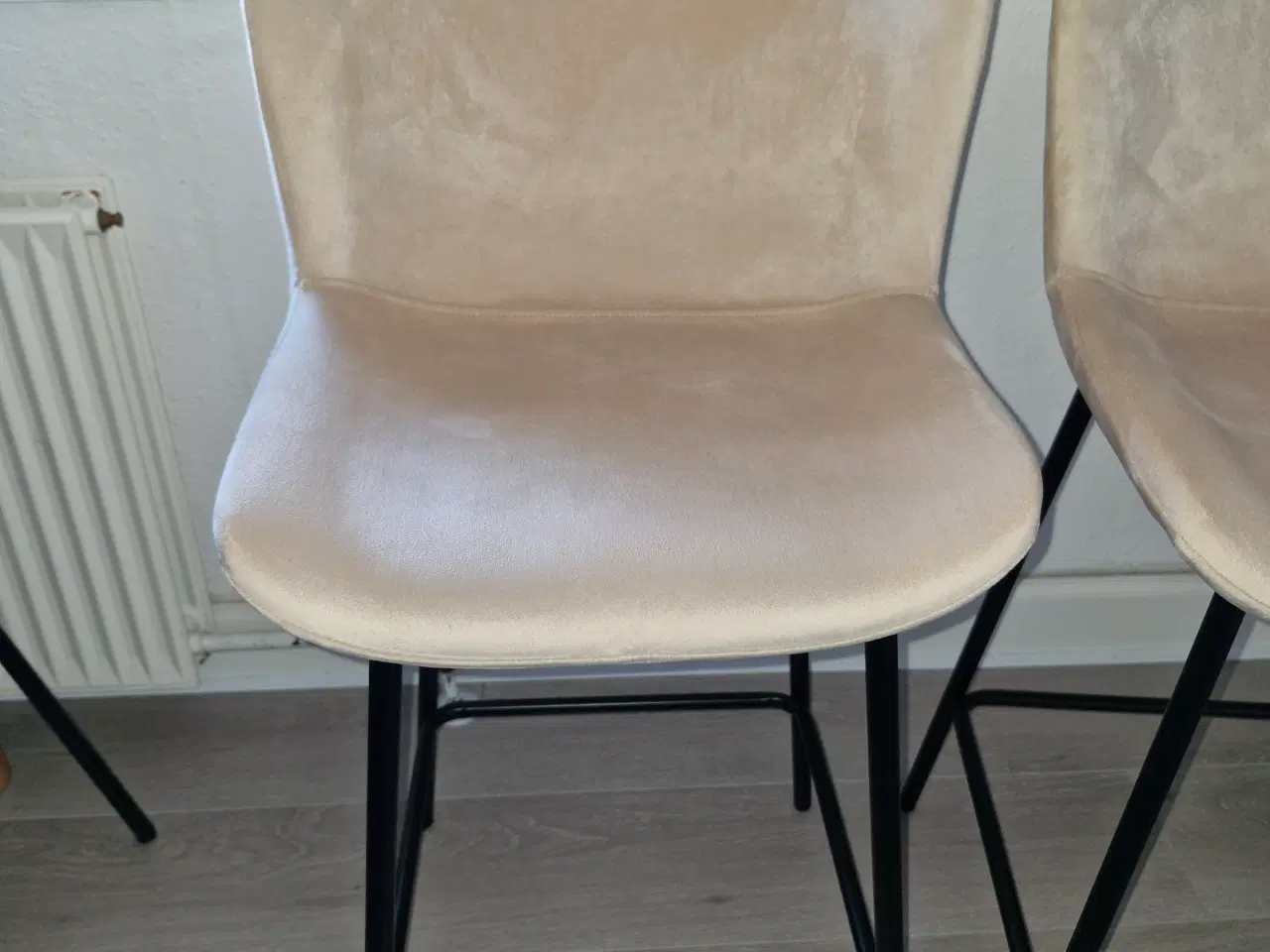 Billede 1 - Adena barstol med ryglæn - Beige velour