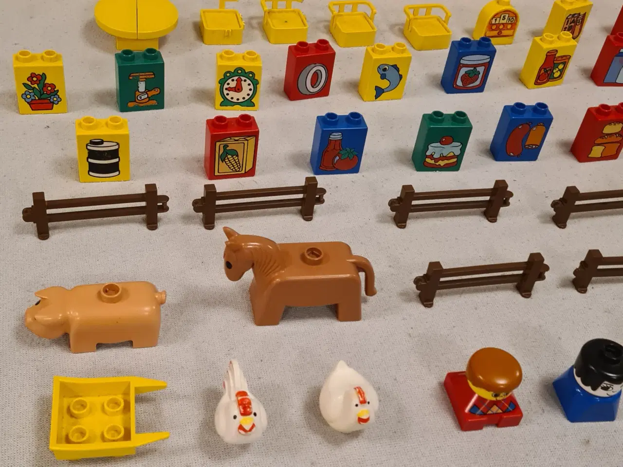 Billede 6 - LEGO DUPLO byggesæt med tog og figurer