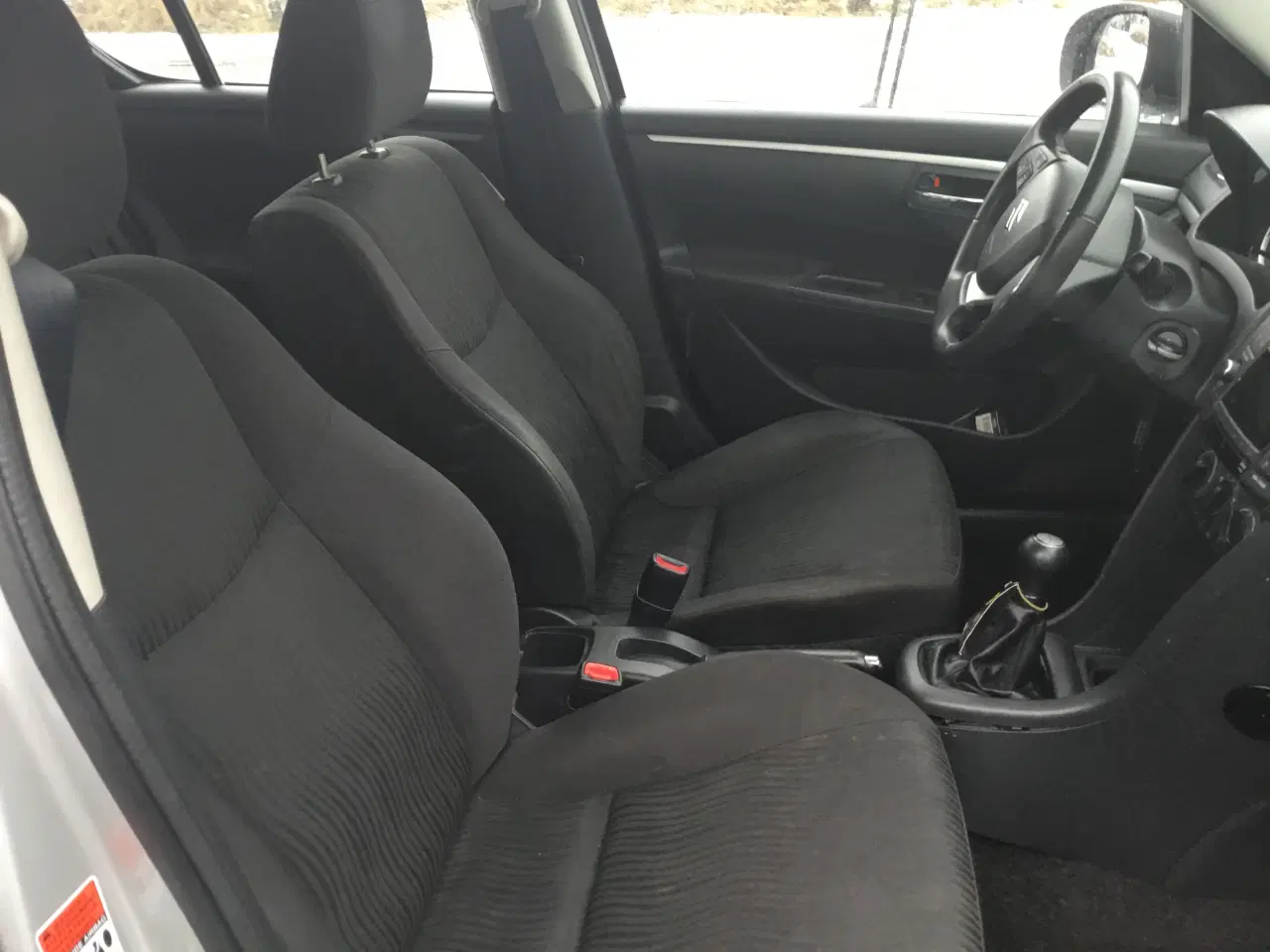 Billede 5 - Suzuki swift 1,2 nysynet træk meget velholdt 