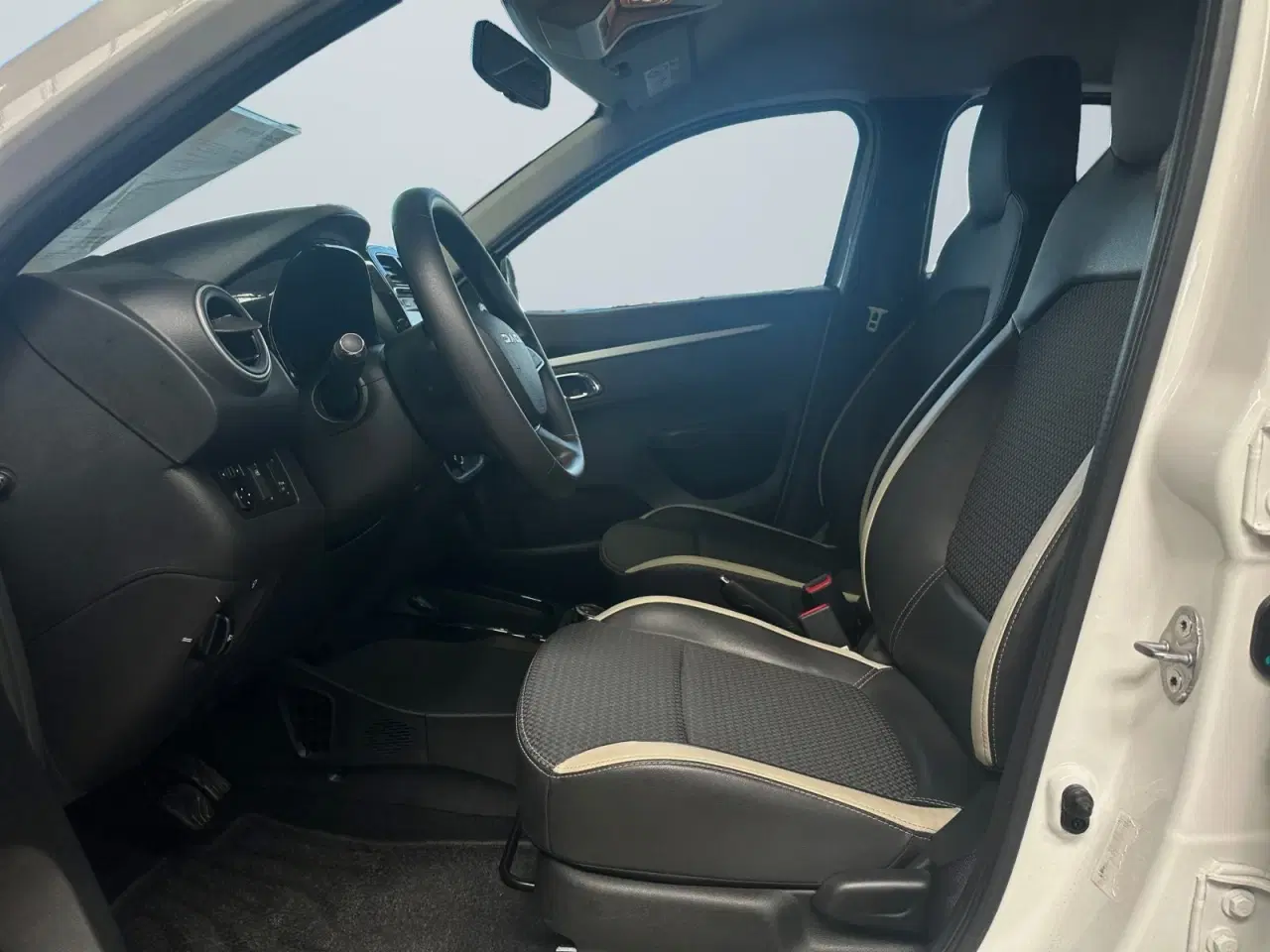 Billede 10 - Dacia Spring  Essential