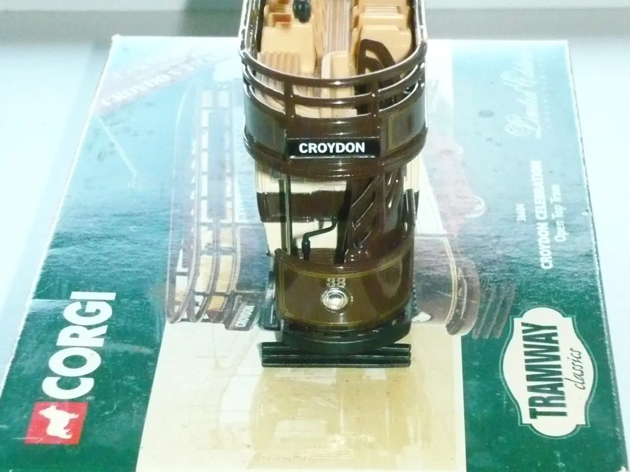 Billede 3 - ORIGINAL CORGI SPORVOGN I ÆSKE