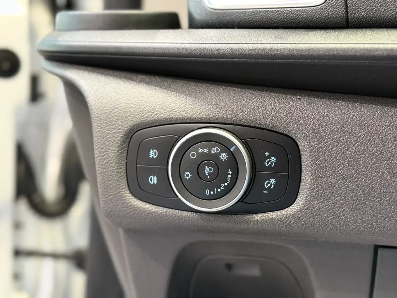 Billede 8 - Ford Transit Custom 320L 2,0 TDCi 185 Sport