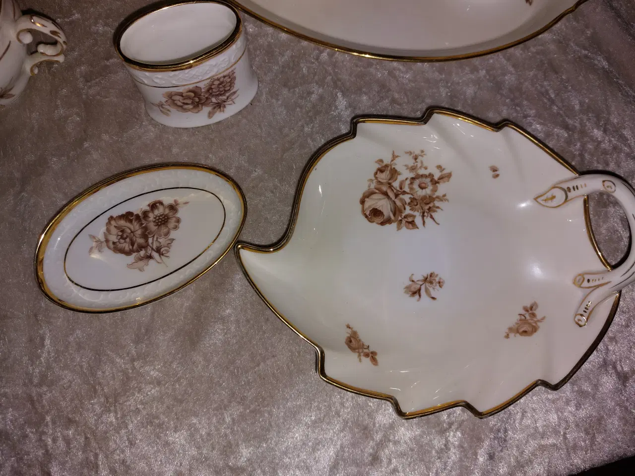 Billede 2 - Ældre kaffestel fra KPM - Kjøbenhavns Porcelæn Mal