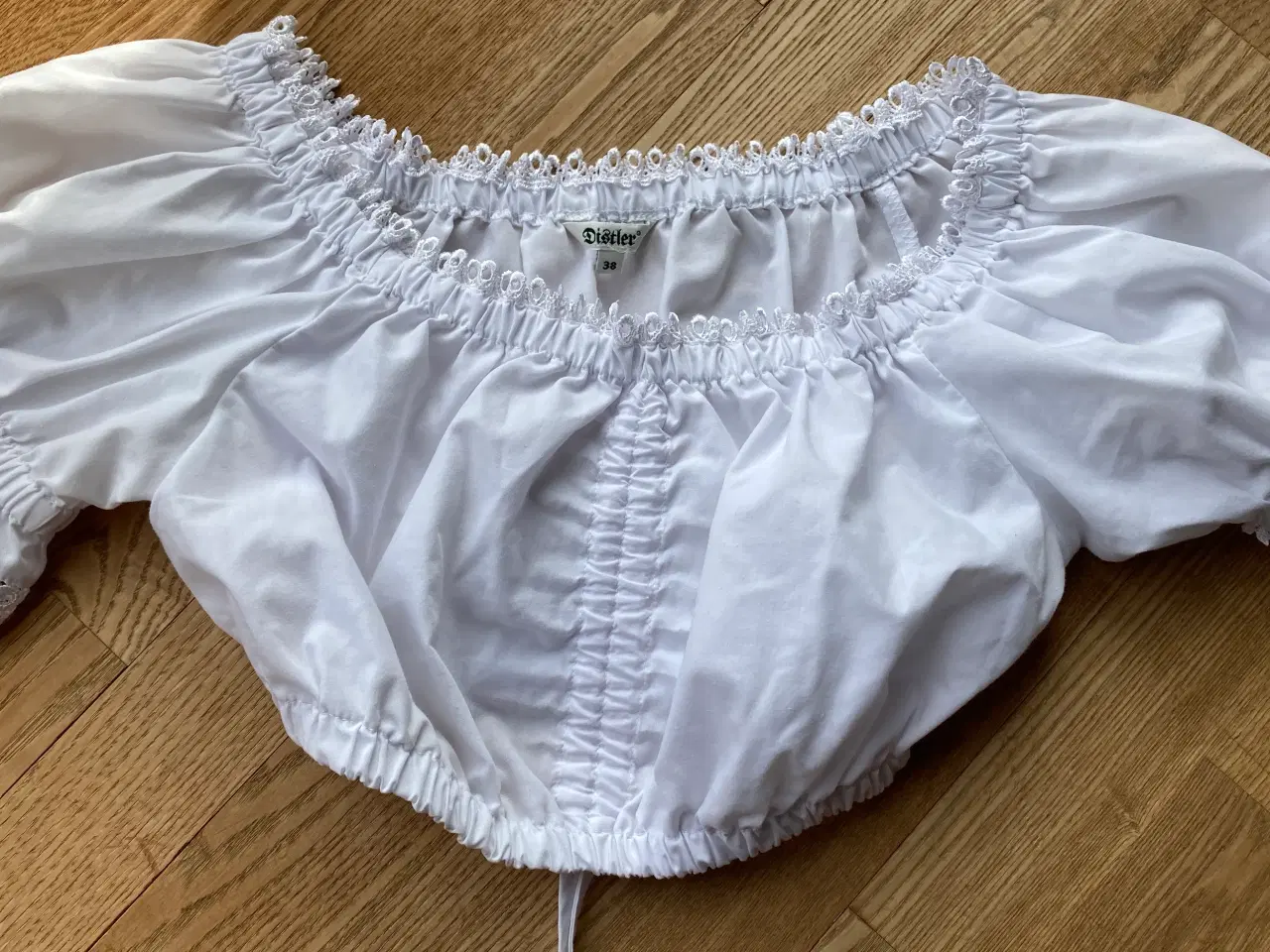 Billede 5 - Dirndl “tyrolerkjole” original bayrisk,incl. bluse