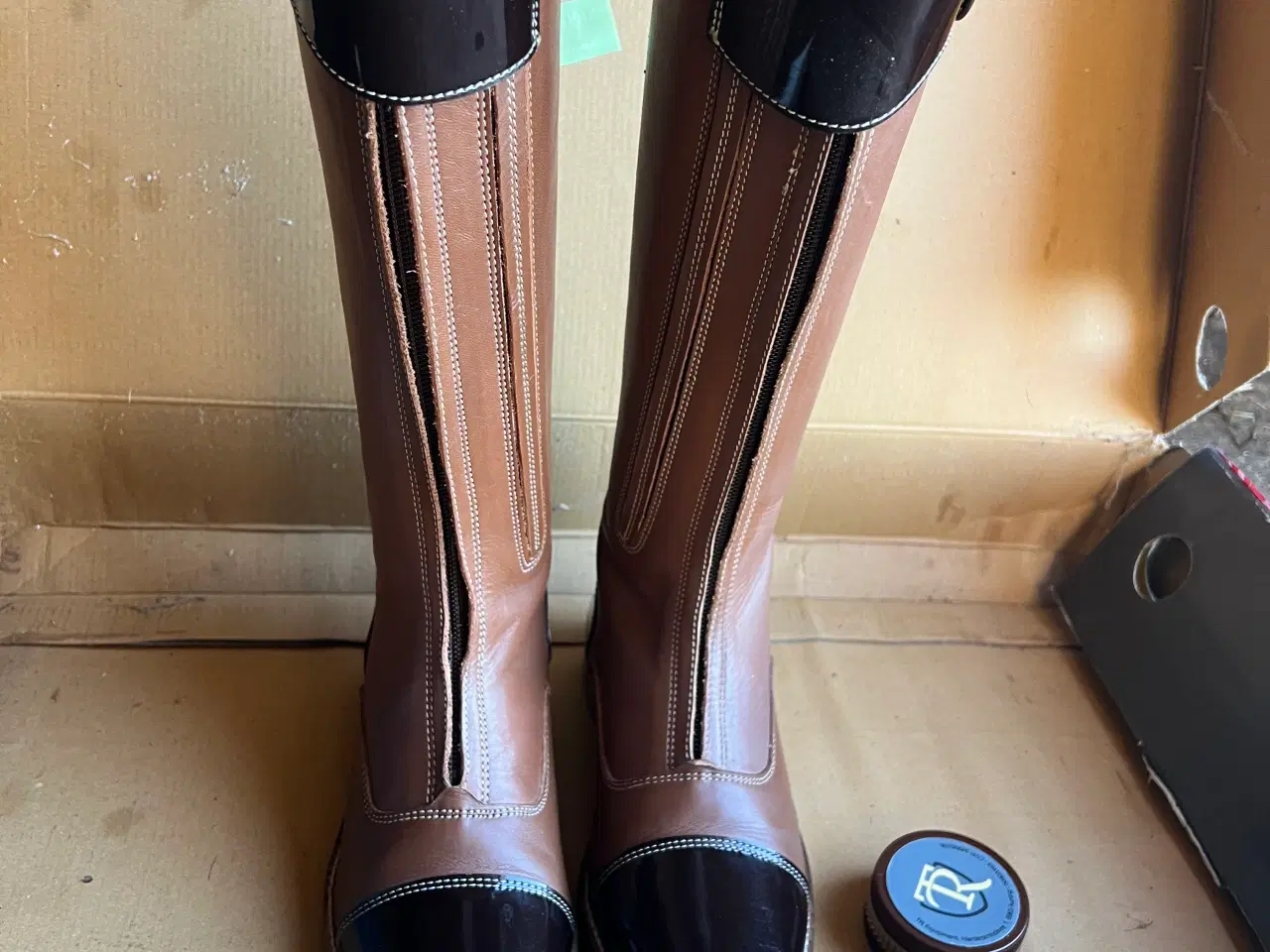 Billede 3 - Kunstlæder støvler 36