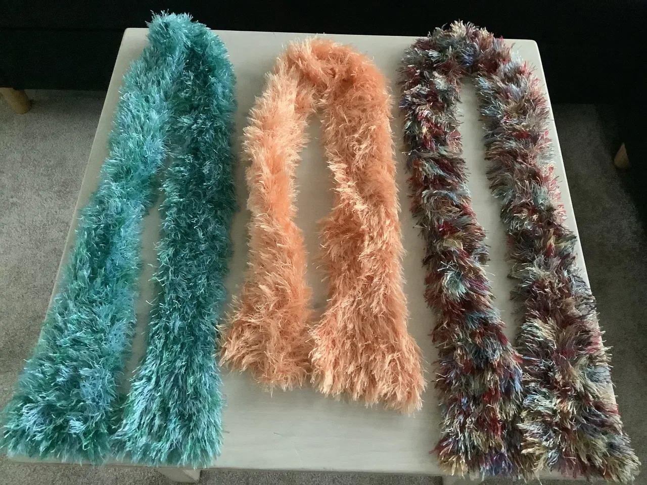 Billede 2 - Strikket Dejlig blød plys tørklæde i flere farver 