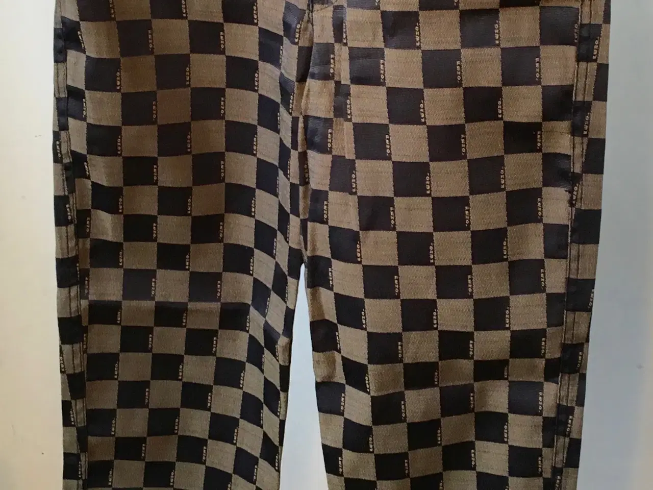 Billede 1 - Fendi, bukser, str 38