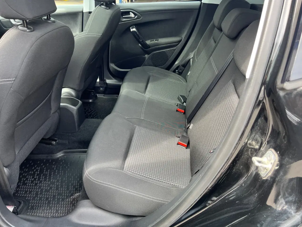Billede 6 - Peugeot 208 1,5 BlueHDi 100 Allure Sky