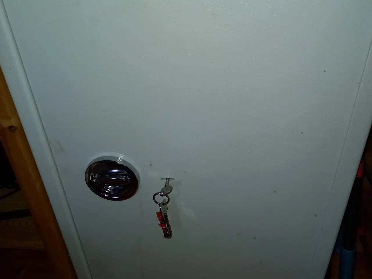 Billede 1 - Stort pistol-/ammunitionsskab sælges