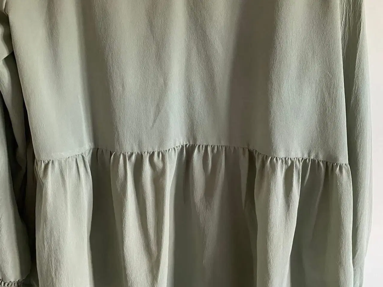 Billede 4 - Bluse str xl (42/44)