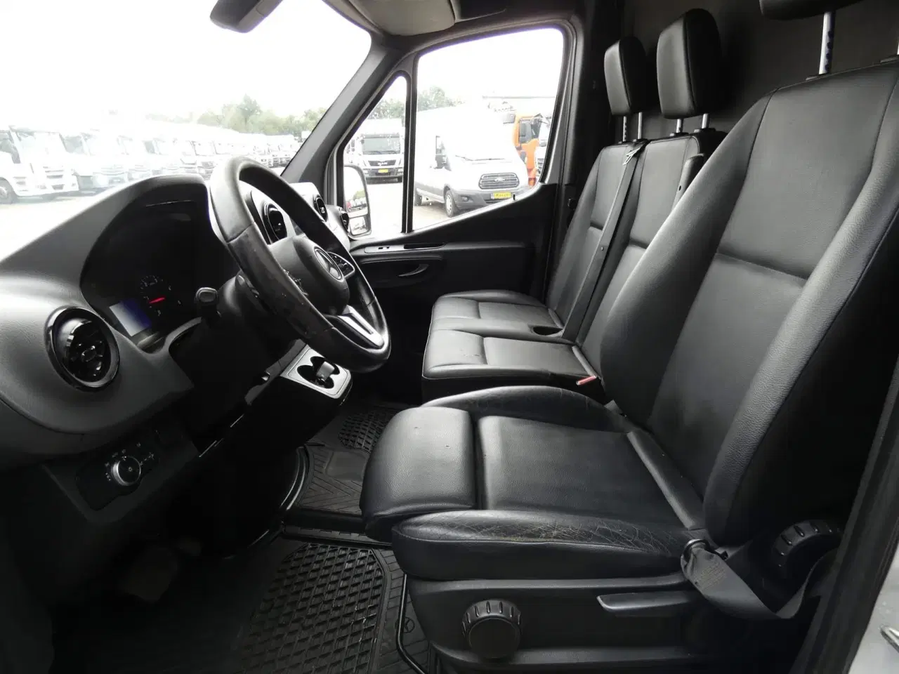 Billede 10 - Mercedes-Benz Sprinter 319 3,0 CDI A2 H2 RWD 7G-Tronic 190HK Van 7g Aut.