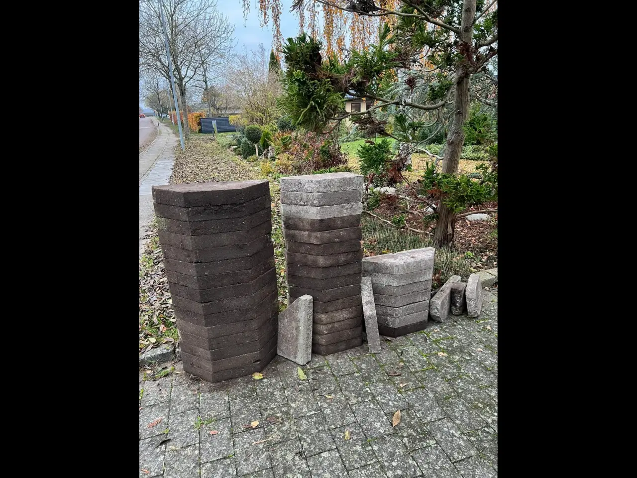 Billede 1 - Knækfliser gratis ca. 30 stk