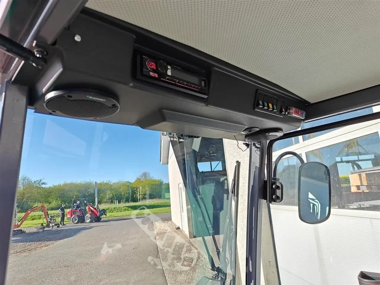 Billede 8 - Timan 3330 4WD MEGET PÆN STAND - KOST; V-PLOV, SPREDER