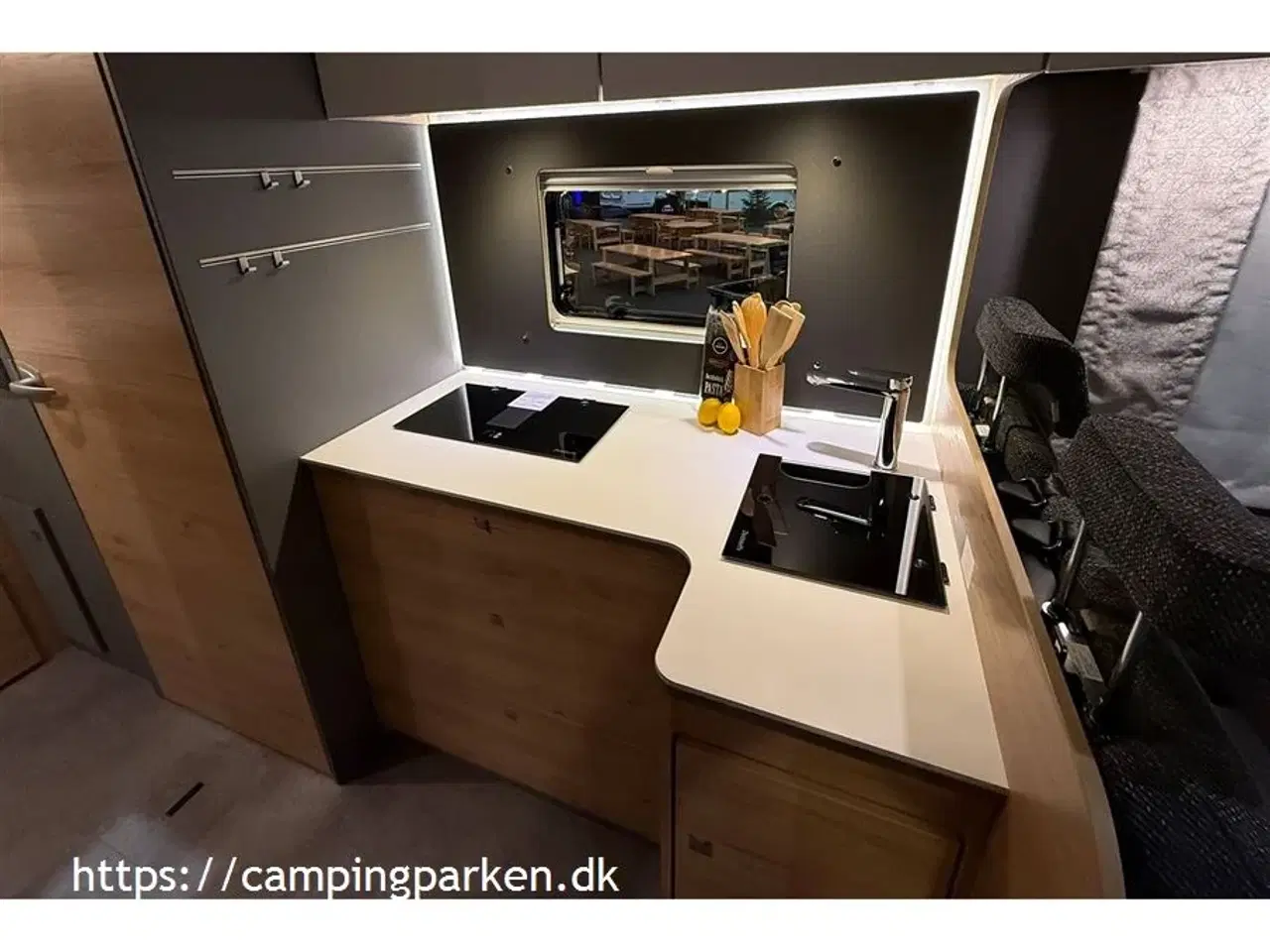 Billede 9 - 2026 - Dethleffs XL Family A 7872-2 En komfortabel vinteroptimeret feriebolig til 6 personer, 180 hk