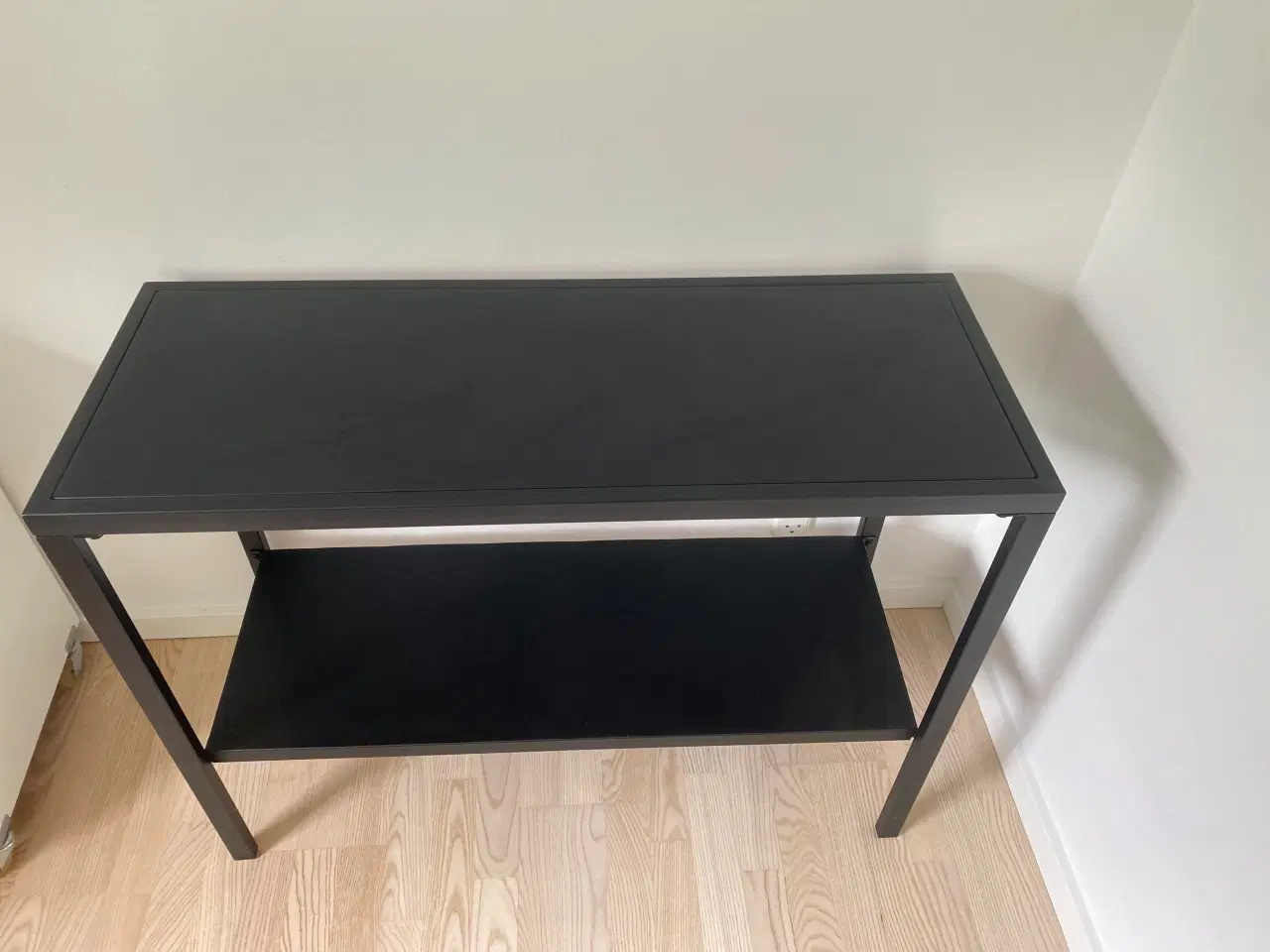 Billede 3 - Reol / TV-bord sort 