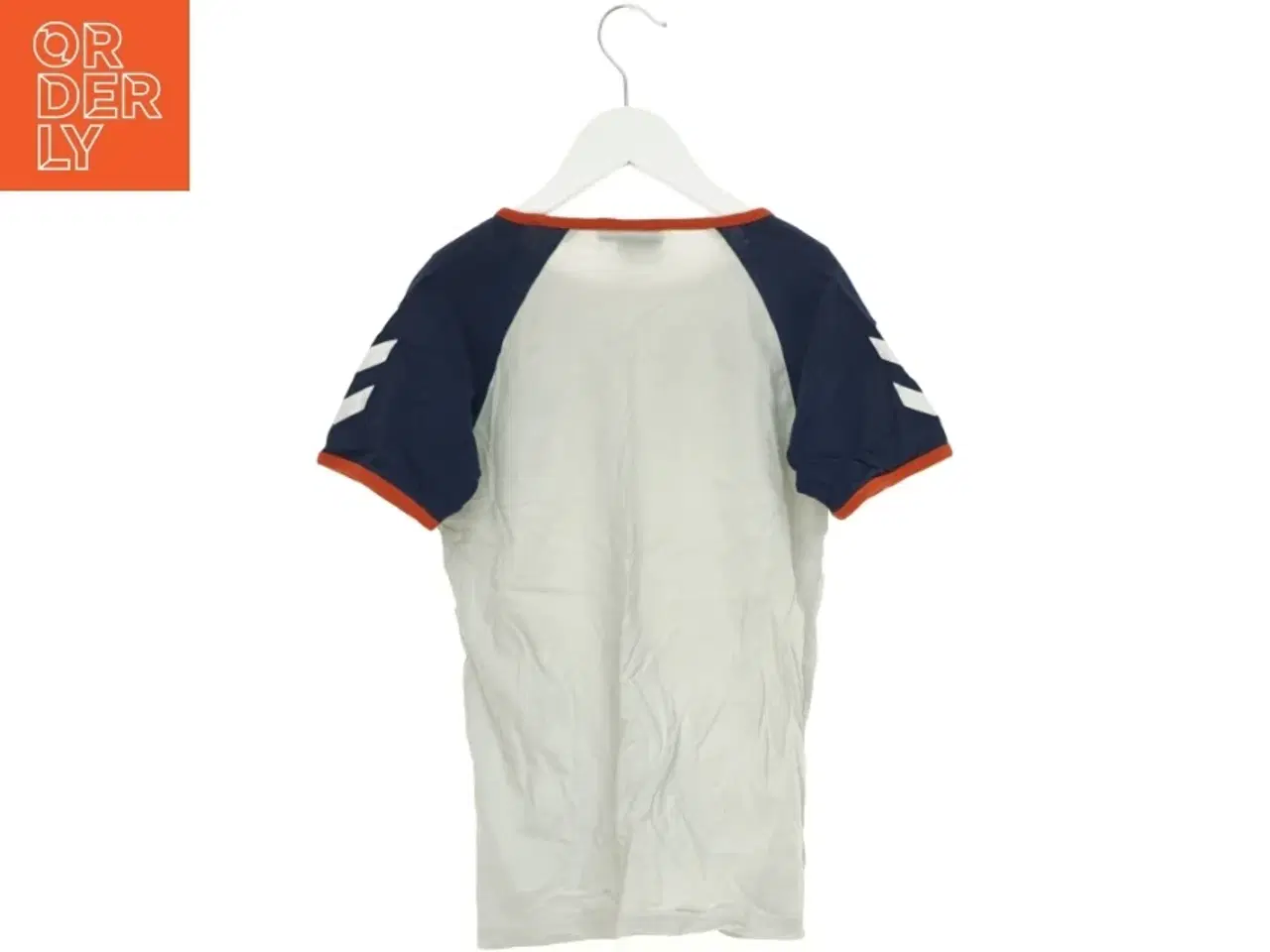 Billede 2 - T-Shirt fra Hummel (str. 140 cm)