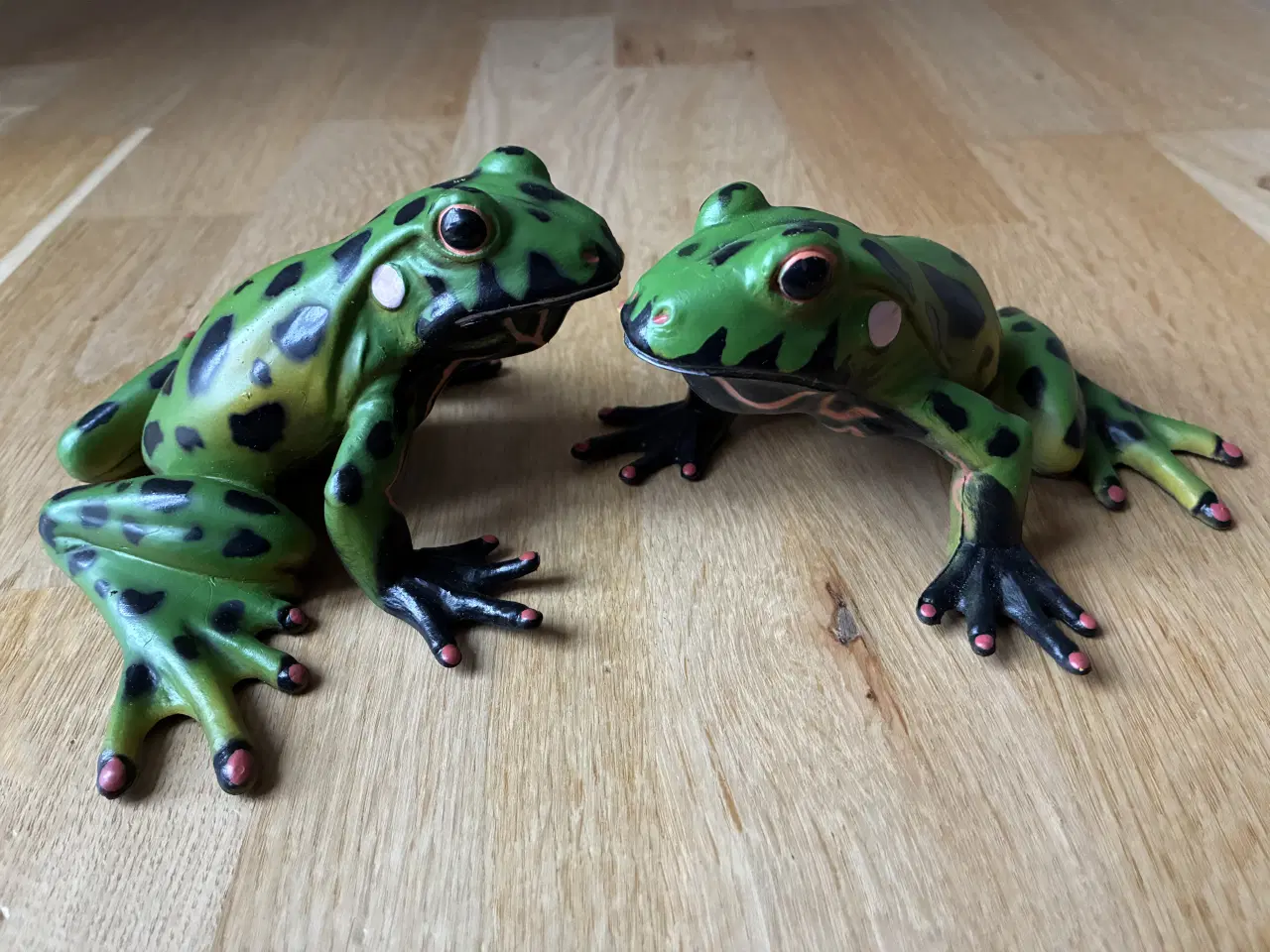 Billede 1 - Dekorativ frø-figur