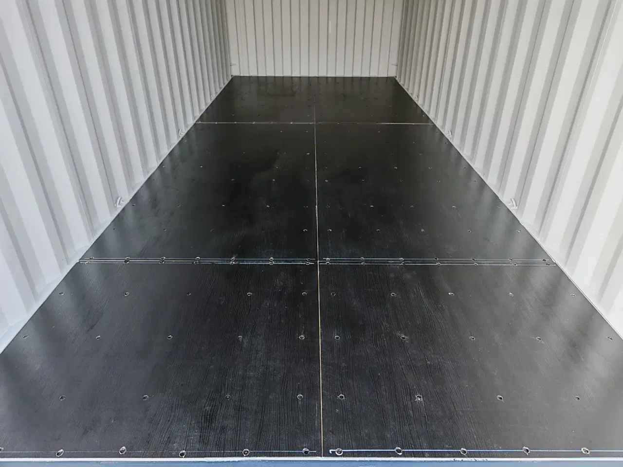 Billede 3 - 20 fods ny container med små ridser