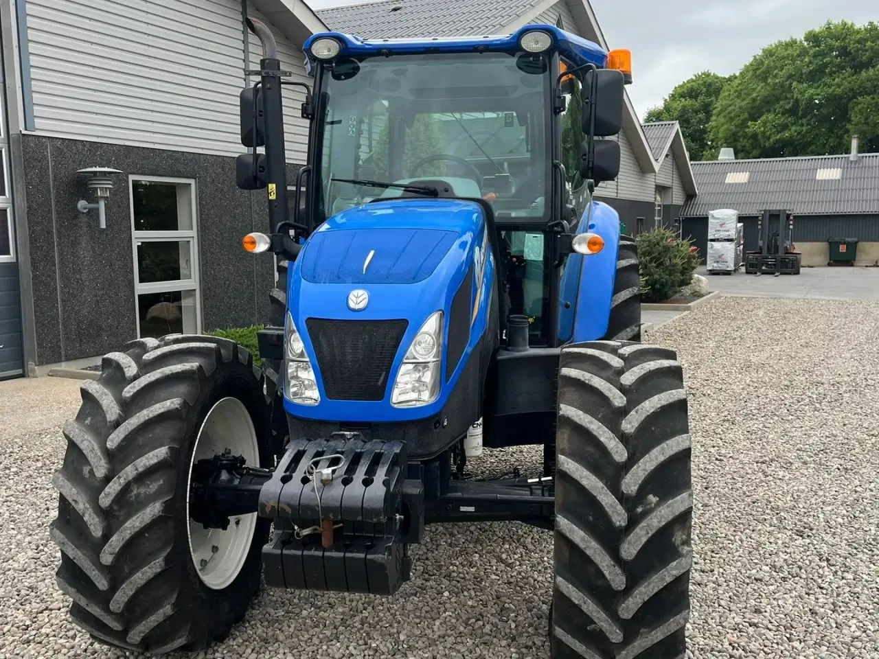 Billede 10 - New Holland TD5.115 Med brede dæk