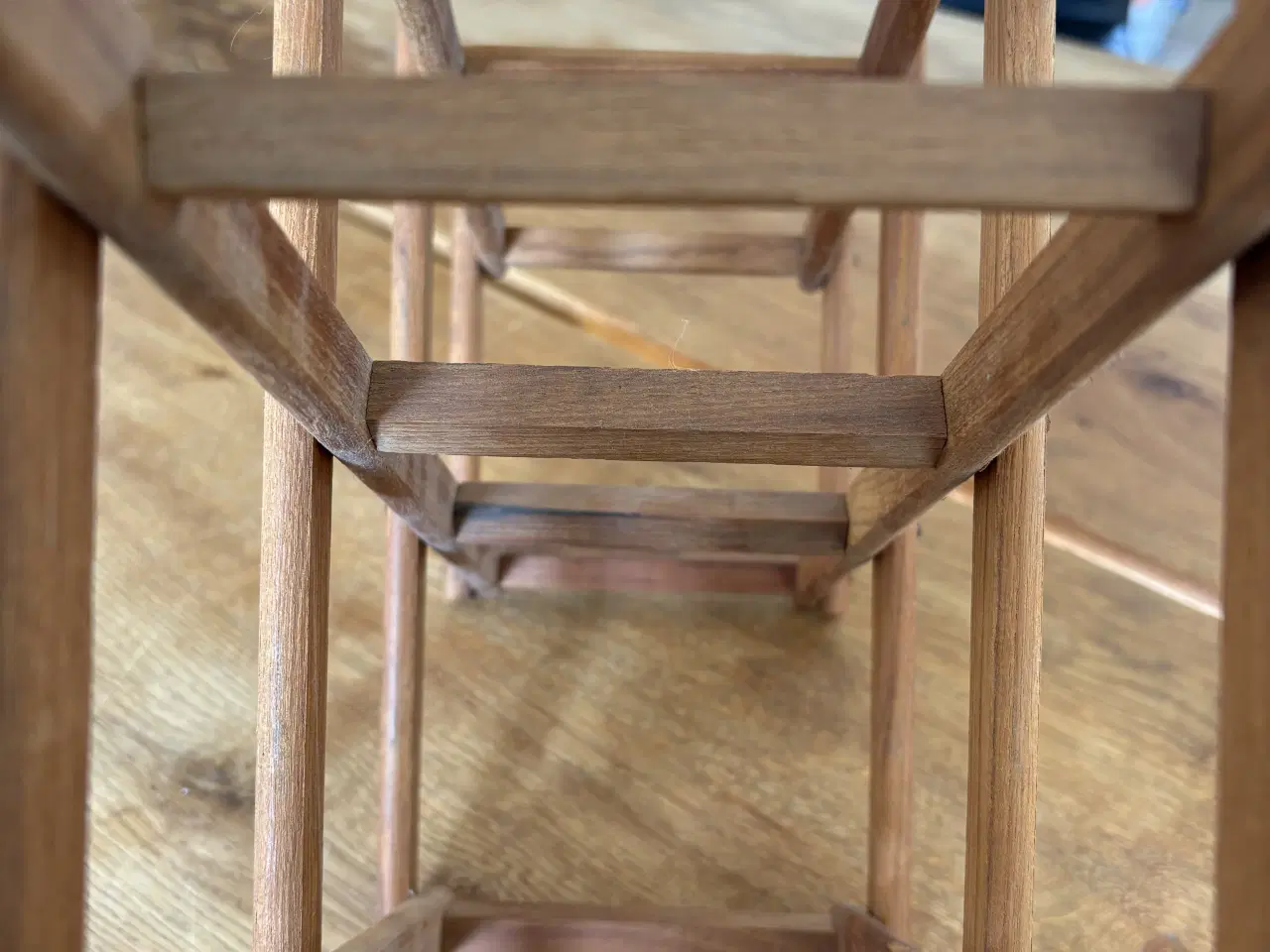 Billede 9 - Vintage Vinreol i Massiv Teak – Mid-Century Modern