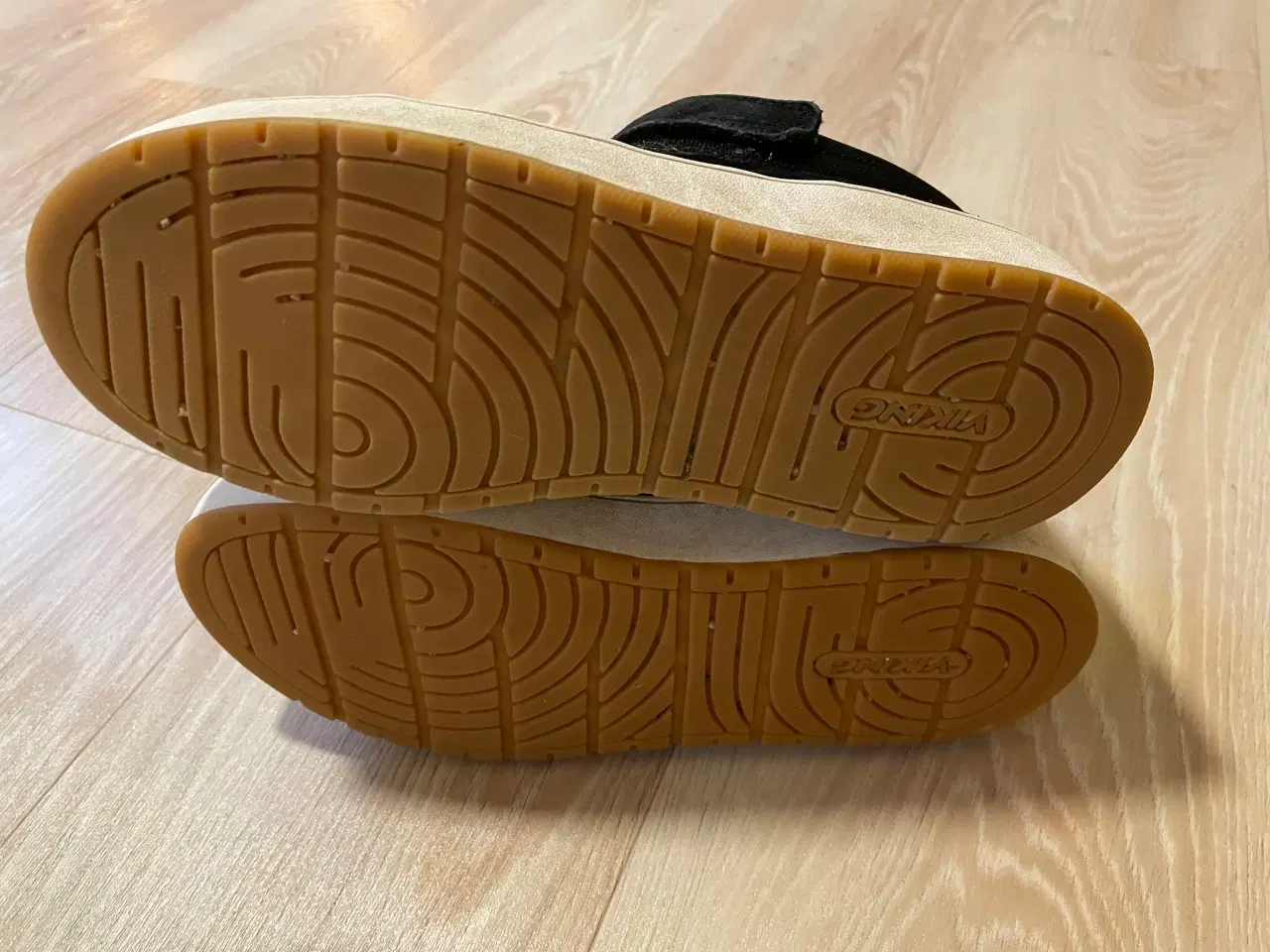 Billede 5 - Gore-tex støvler str 40