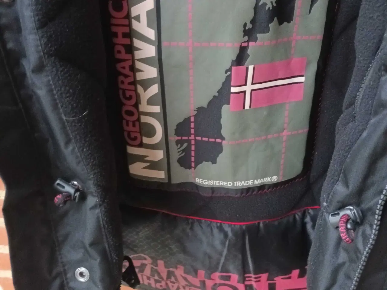 Billede 2 - GEOGRAFICAL NORWAY, Vinterjakke