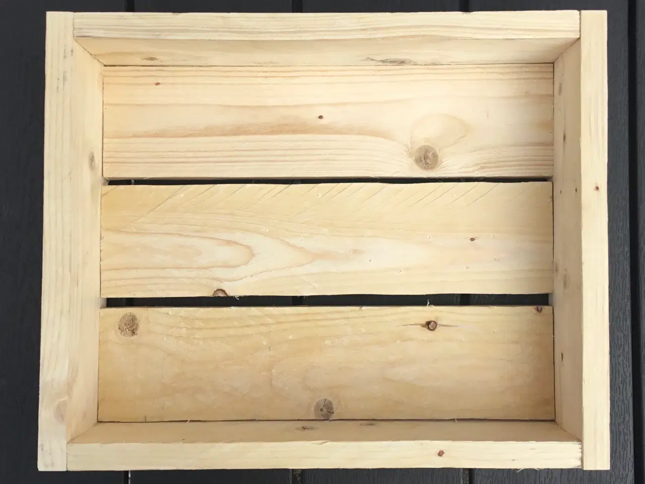 Billede 2 - Træ kasse / bakke 80 kr.  32,8 x 27