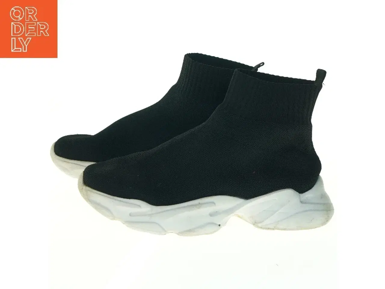 Billede 1 - Sorte sneakers (str. 39)