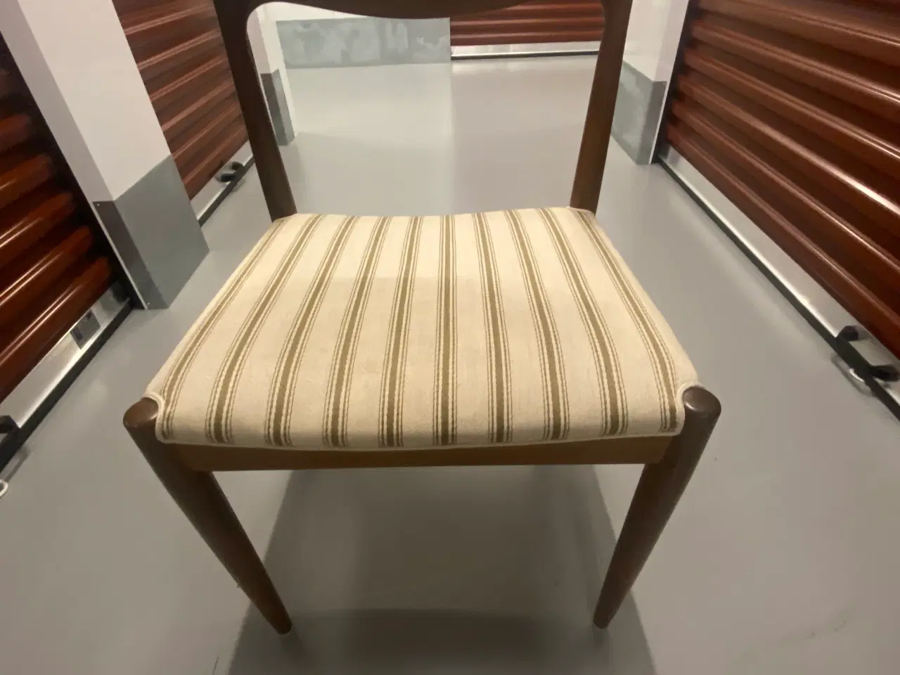 Billede 2 - 6 spisebordstole sælges 