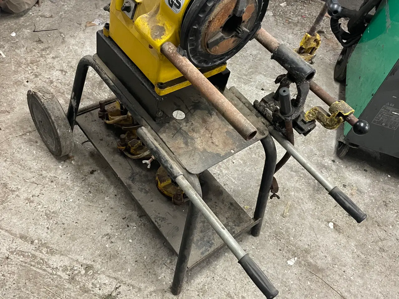 Billede 1 - Gevindskære maskine 