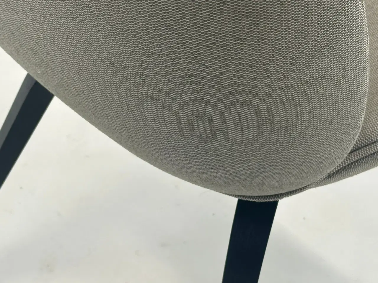 Billede 9 - GUBI | Beetle Chair (Lysegrå)