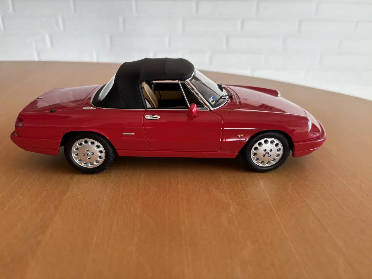 Billede 9 - Alfa Romeo Spider 1:18