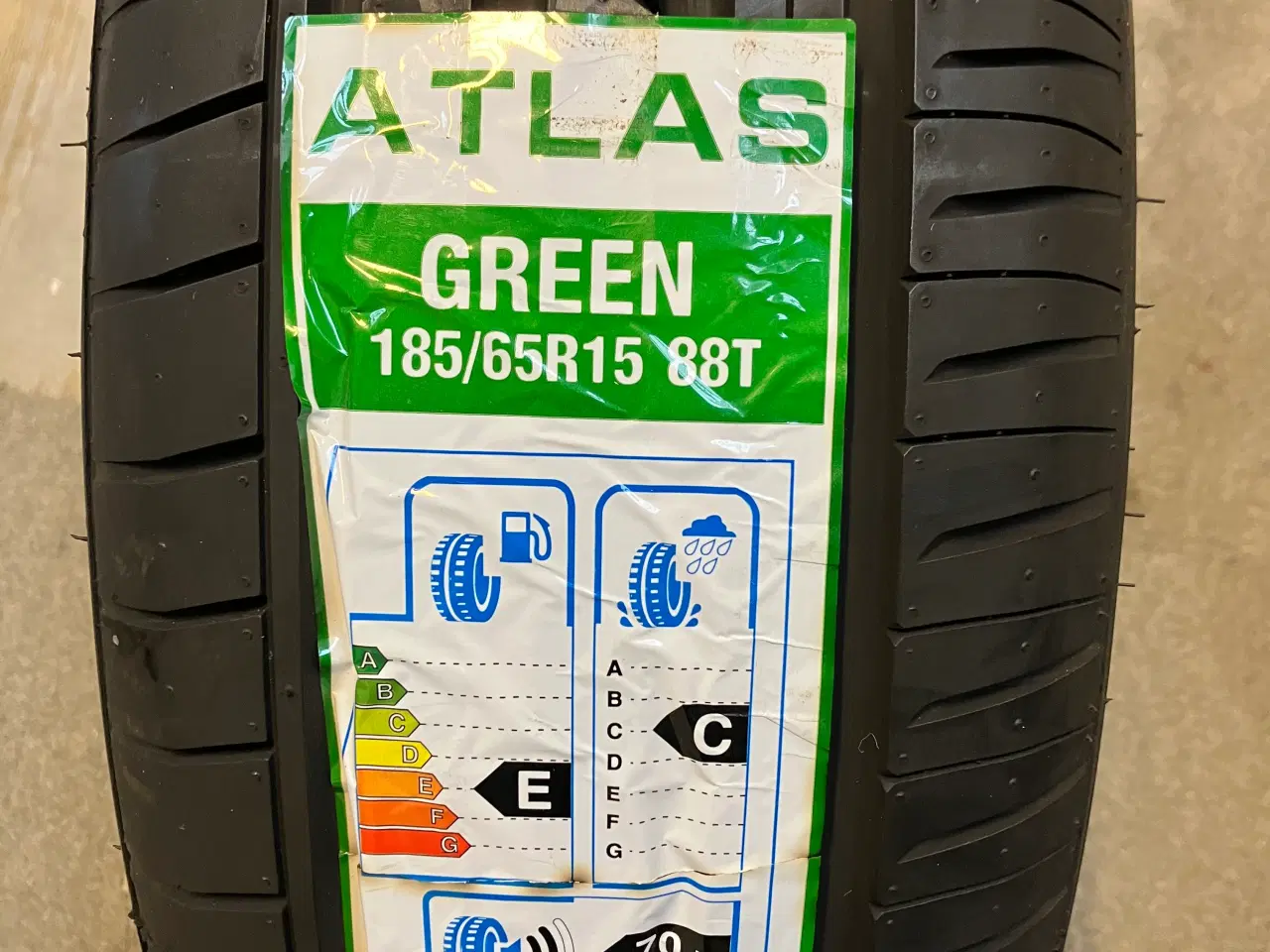 Billede 1 - Nyt Atlas sommerdæk 75kr