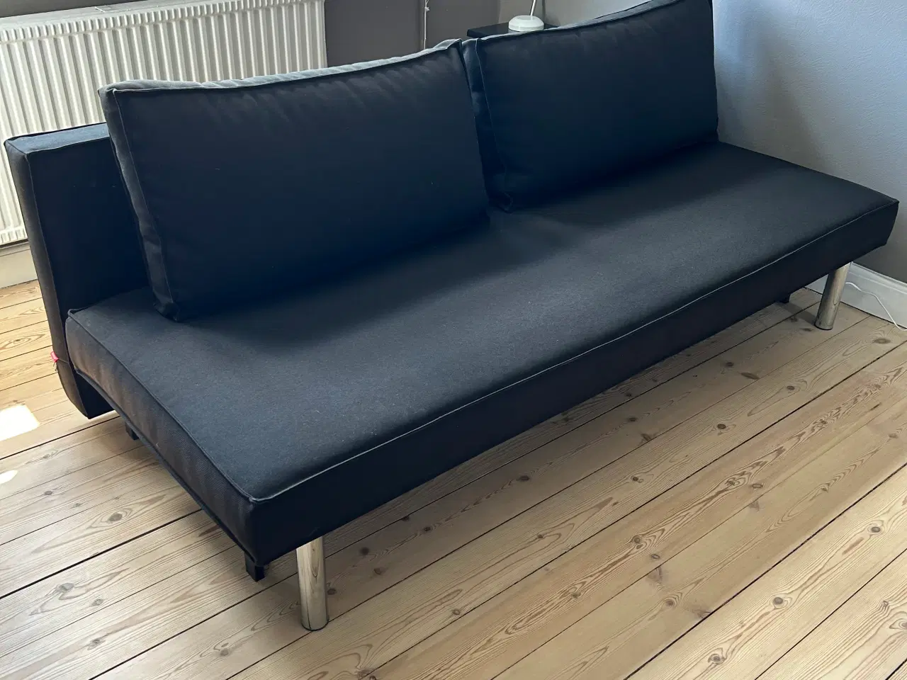 Billede 2 - Sort sovesofa model Innovation