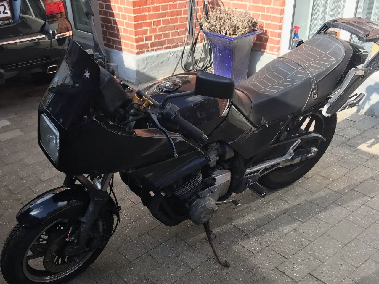 Billede 2 - suzuki  gsx 750 es sælges