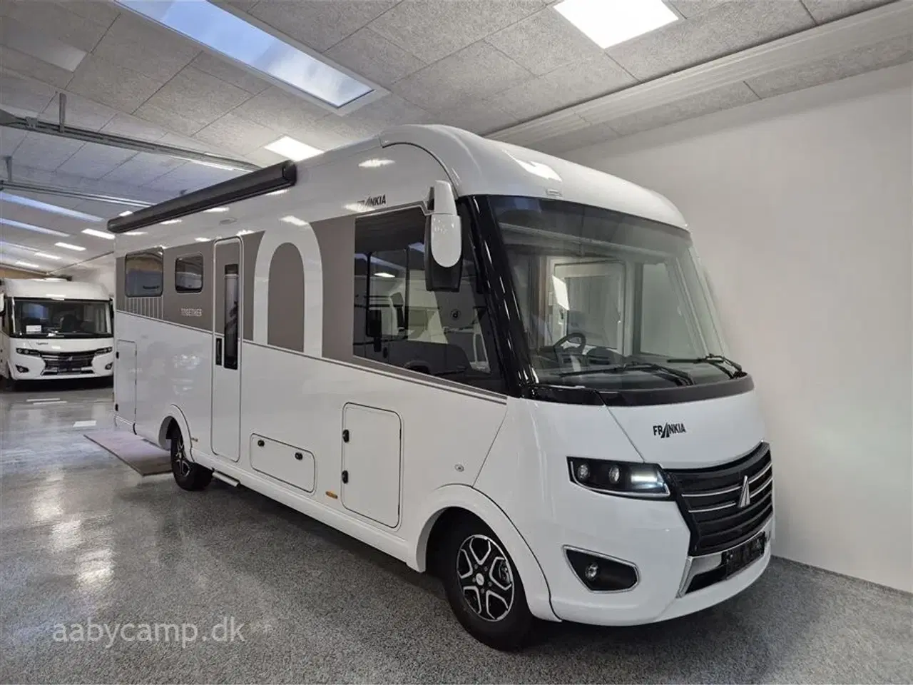 Billede 1 - 0 - Frankia I 740 PLUS EDITION   Nyhed Rundsidegruppe i bag