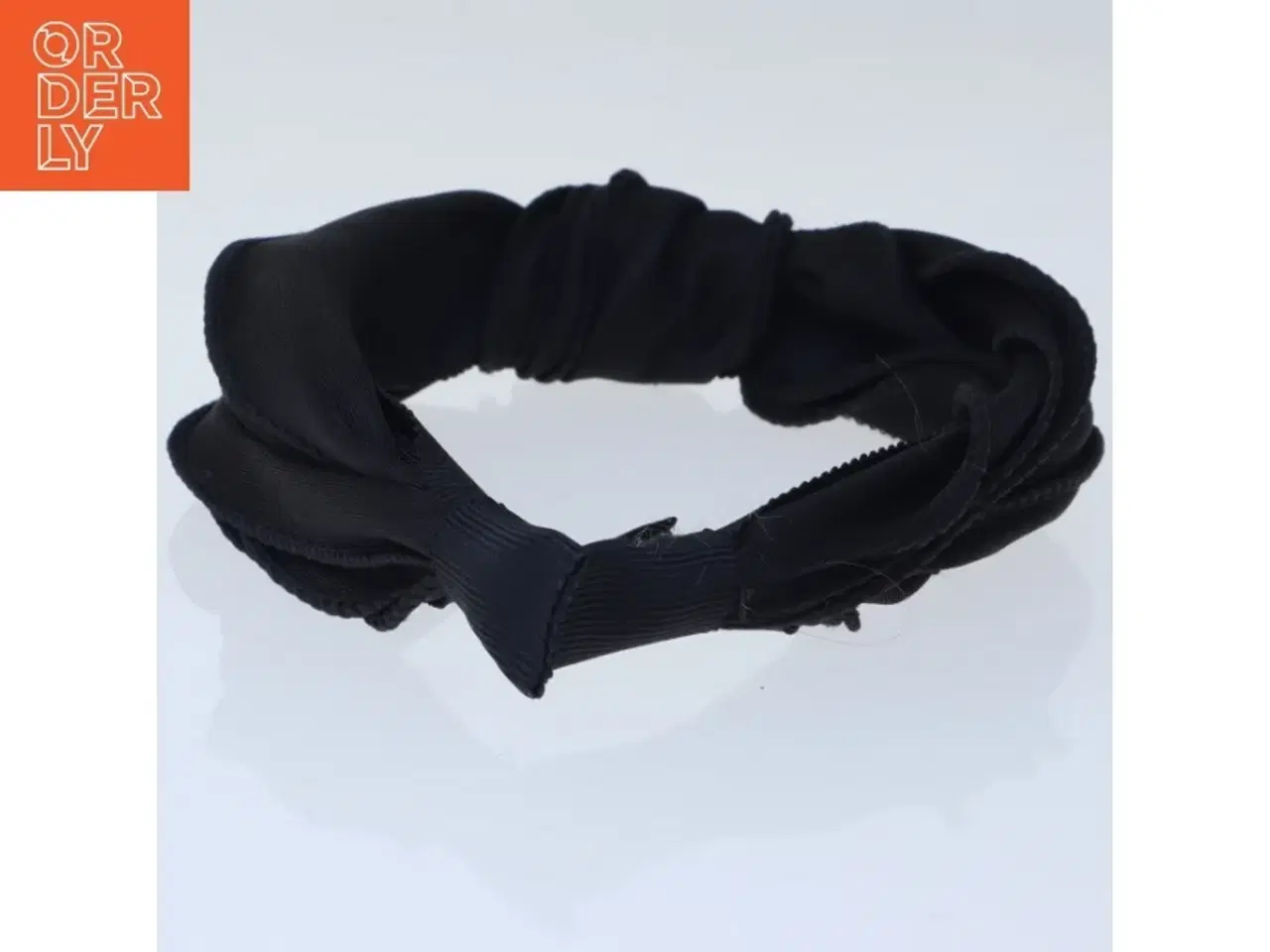 Billede 2 - Sort hårbøjle (str. 17 cm)