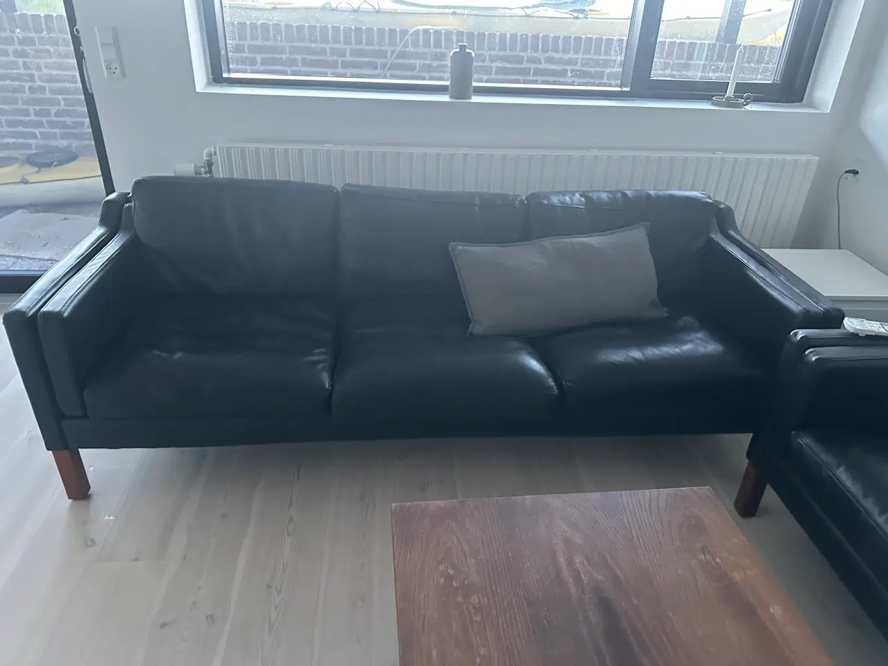 Billede 1 - 2 gratis lædersofaer til hurtig afhentning 