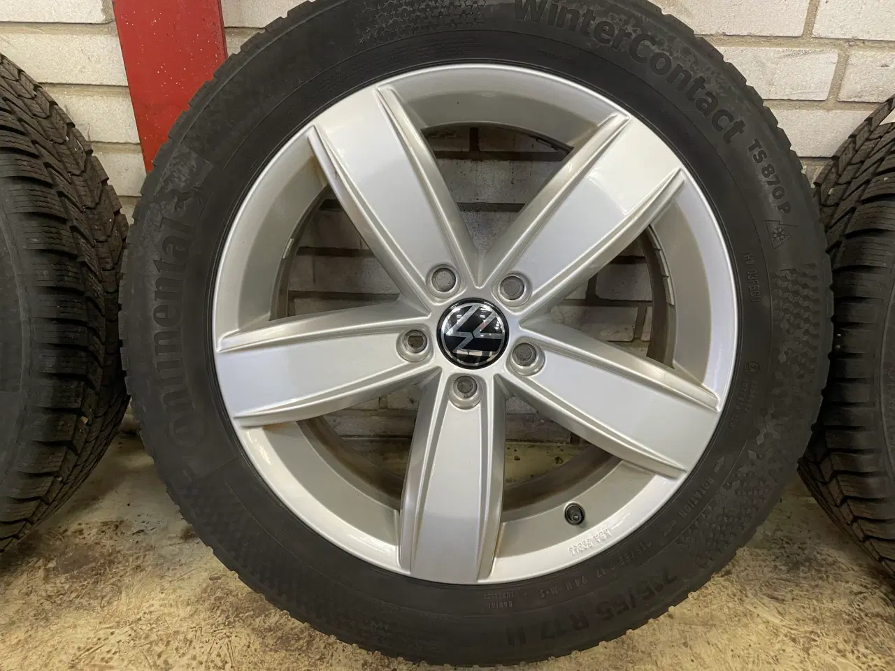 Billede 5 - 17 VW Passat 215/55r17 Ref.811 vinter