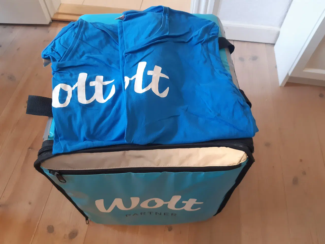 Billede 4 - Wolt taske mm.