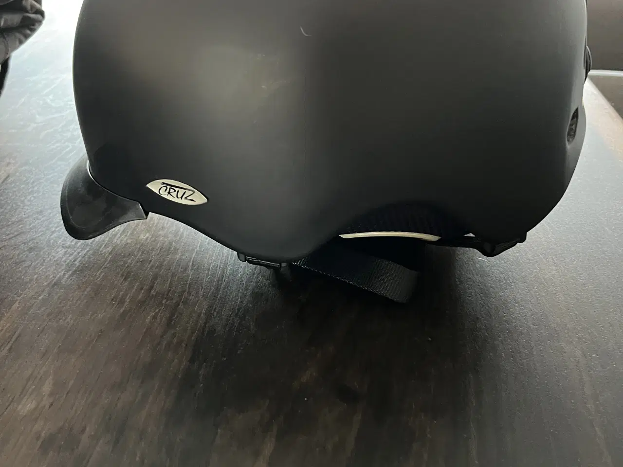 Billede 2 - Ny hjelm fra Cruz str. L