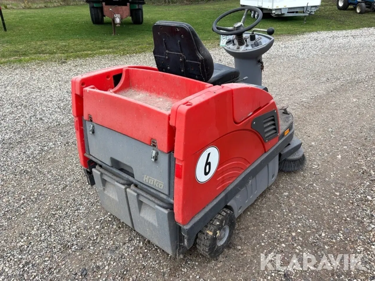 Billede 3 - Fejemaskine Hako