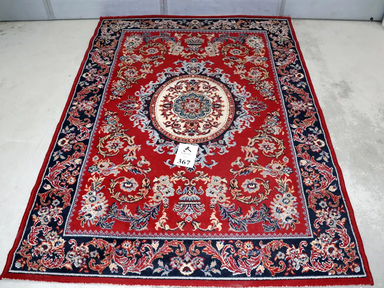 Billede 1 -  Tæppe mål ca 225*160cm. 